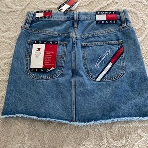 urban outfitter TOMMYJEANS SIZE M